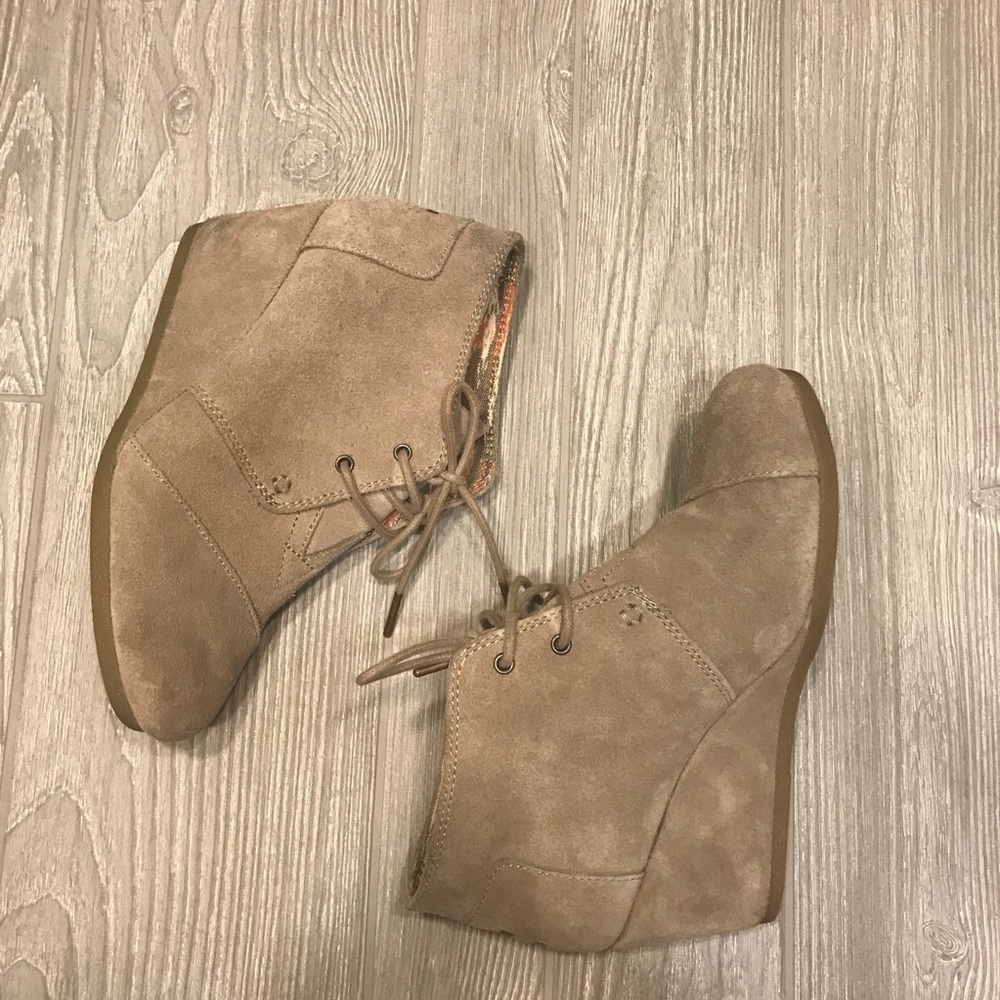 Toms Taupe Suede Wedge Booties